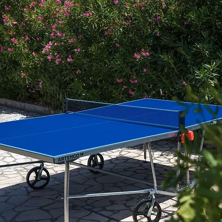 Idyllisches Mit Pool, Tischtennis, Sommerkueche, Privatparkplatz Crikvenica