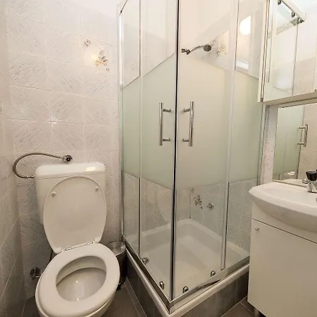 Idyllisches Mit Pool, Tischtennis, Sommerkueche, Privatparkplatz Appartamento