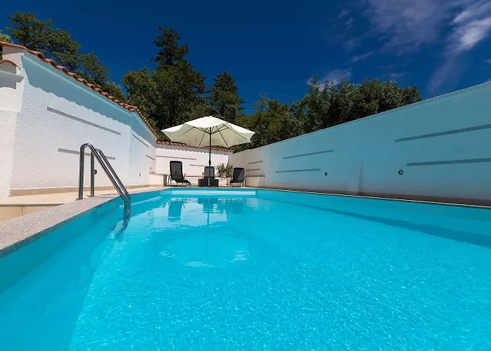 Lejlighed Idyllisches Mit Pool, Tischtennis, Sommerkueche, Privatparkplatz